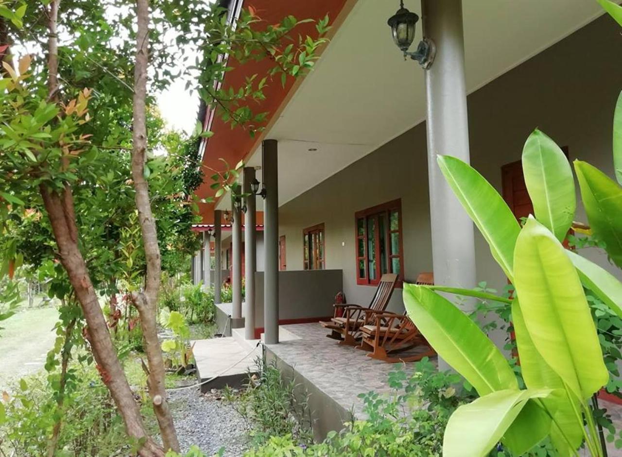 Lanta Wanida Resort Koh Lanta Exterior photo