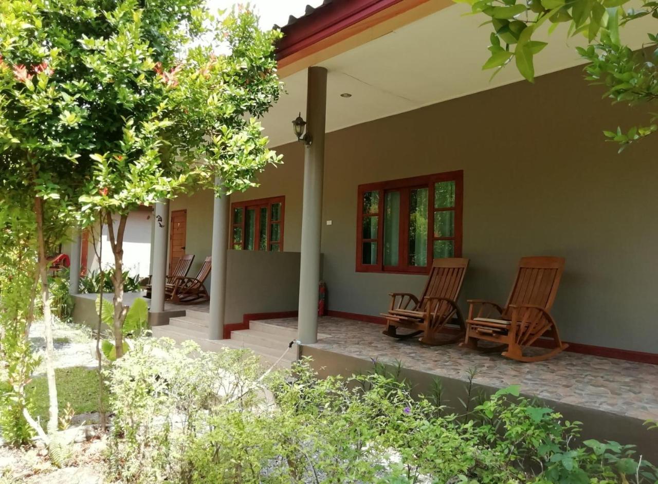 Lanta Wanida Resort Koh Lanta Exterior photo